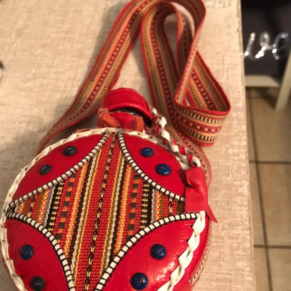 Flask - Picture 2 of 3